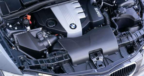 2015 BMW X1 engine