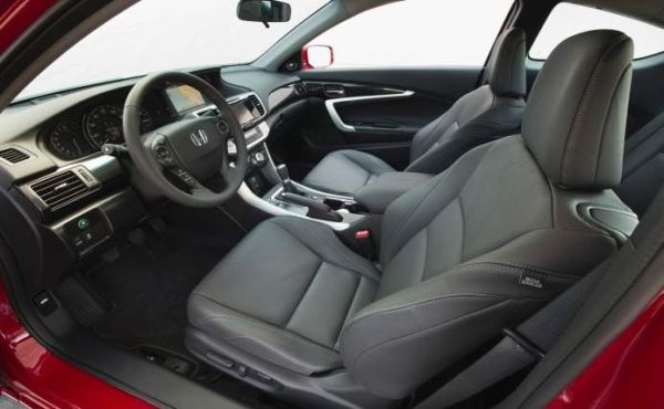 2015 Honda Accord interior