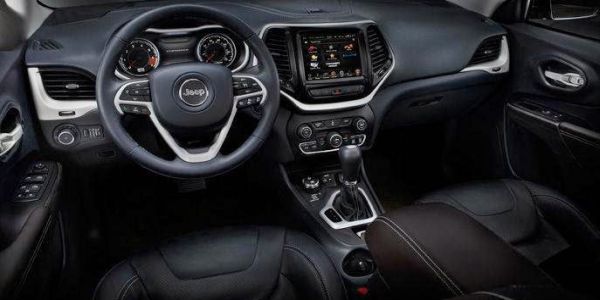 2015 Jeep Grand Cherokee interior