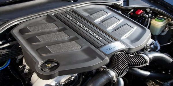 2015 Porsche Panamera engine