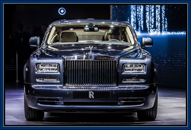 2015 Rolls-Royce Phantom Metropolitan front