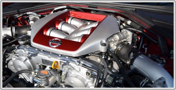 2016 Nissan GT-R engine