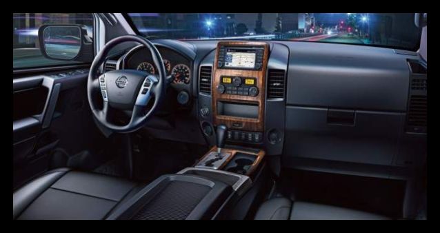 2016 Nissan Titan interior