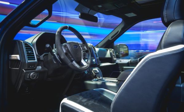 2017 Ford F-150 Raptor Interior