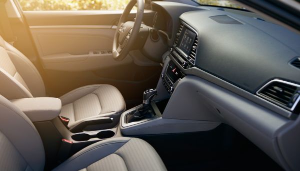 2017 Hyundai Elantra Interior