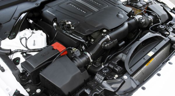 2017 Jaguar XE Engine